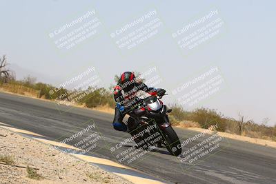 media/Mar-28-2022-Superbike Trackdays (Mon) [[b8603d0f67]]/Open Track Time/Turn 3 Inside/